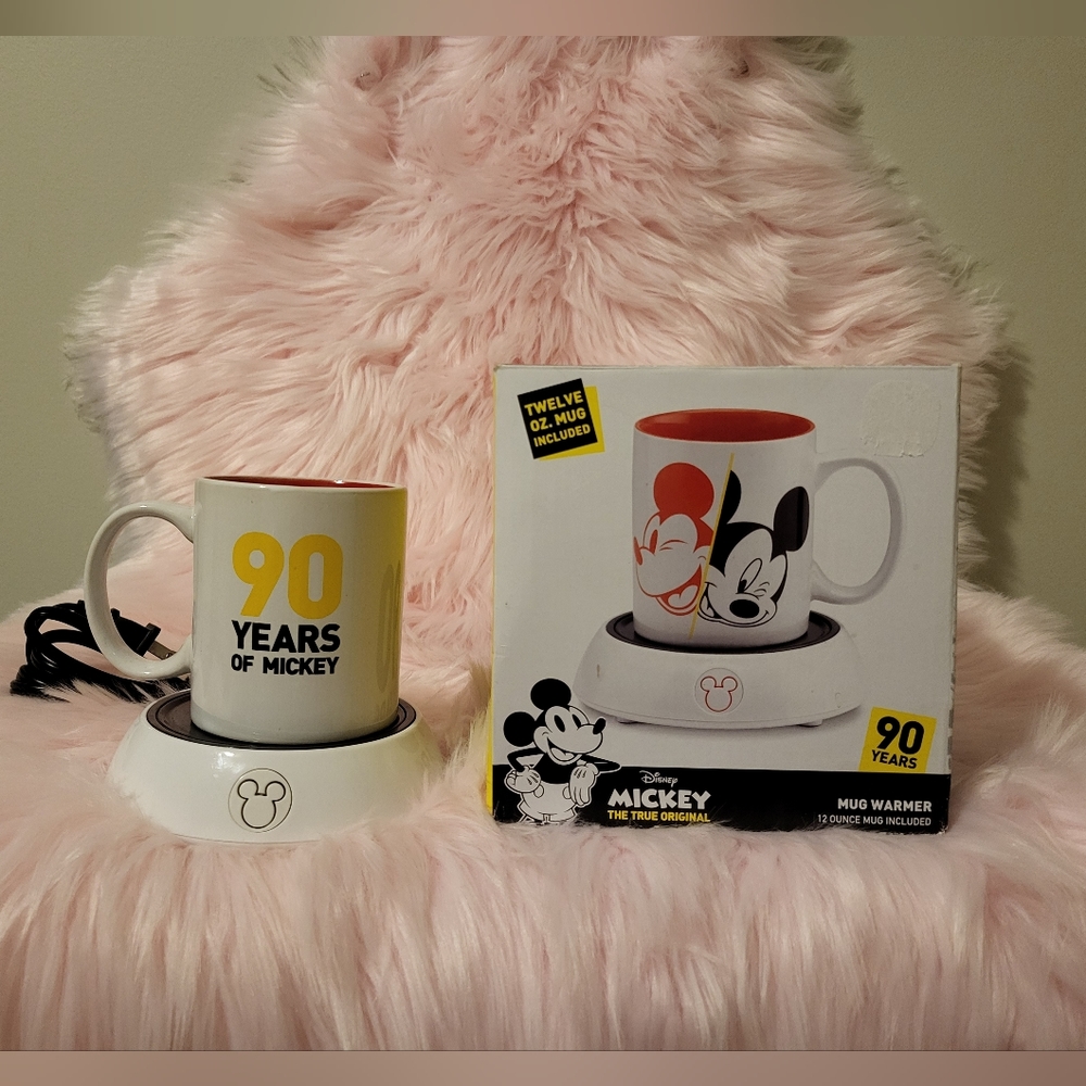 Disney's Mickey Mouse mug & warmer
